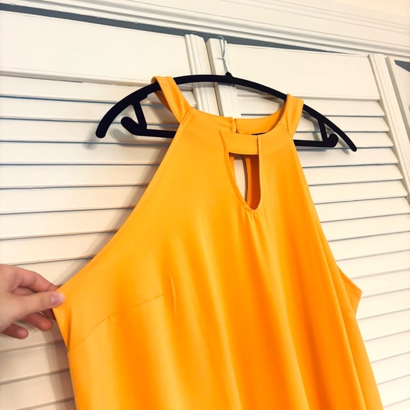 NWT Lane Bryant Yellow Halter Top Keyhole Neckline Tank Top Stretchy Size 22/24 - Picture 2 of 7